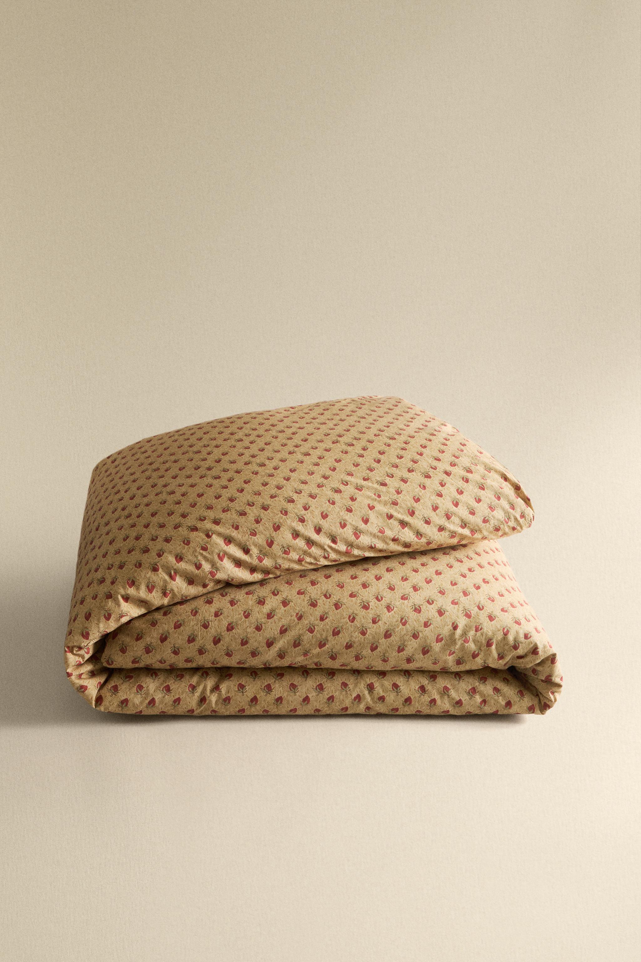 STRAWBERRY PERCALE DUVET COVER | KATHARINE POLE